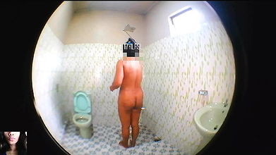 Biwi ne apne dost se chudwaya