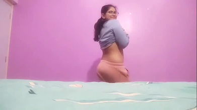 Cute noida girl showing herself to her boyfriend