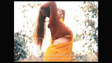 Big boobs model Rimpi sexy photoshoot