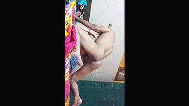 Desi white big jiggling ass bhabi fucked by saho her huband not in home