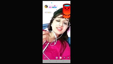 Cute Paki Babe Antal Hayat Flashes Nude Tits Talking to Viewer on Chamet