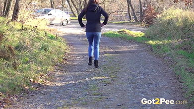 Amanda Hill needs to pee while walking outside