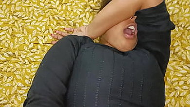 Hot 18 yers young Indian Desi village girlfriend was fucking on hostel with boyfriend clear Hindi audio