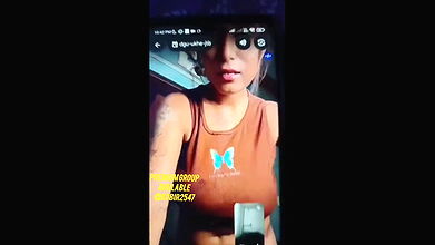 Indian model komoloni