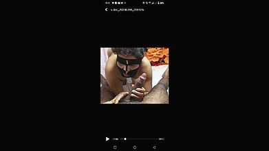 Ghar ki naukraani ko Maine apne bed par leta kar choda