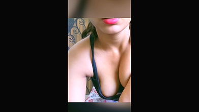 miss muskan tight boobs show