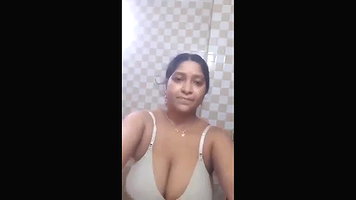 big melons desi aunty viral nude bath for lover