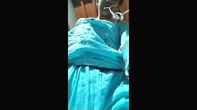 Chashmish girl showing boobs and fingering