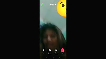call pe boobs dikhayi
