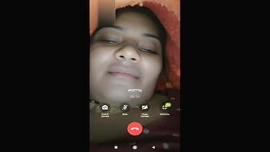 showing big boob video call