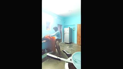 sali ko kitchen me lejakar pela