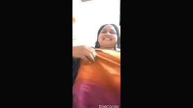 milf pussy showing in video