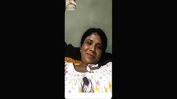 Desi mature anty show her Nude in Video Call