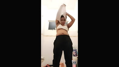 beautiful chubby girl nude video