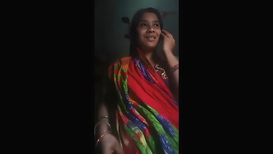 saree bhabhi nude show when talking on phone