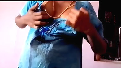 tamil nighty wife boobs show