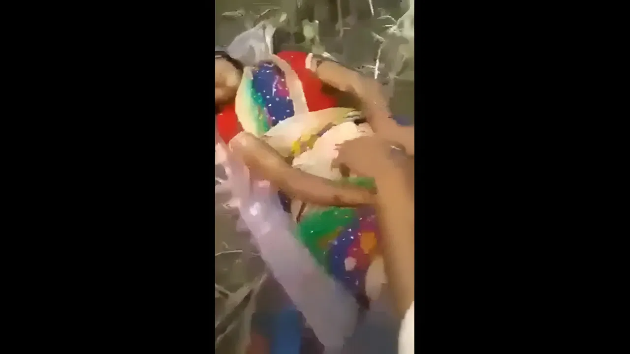 bhabhi ko khet mein lejake choda