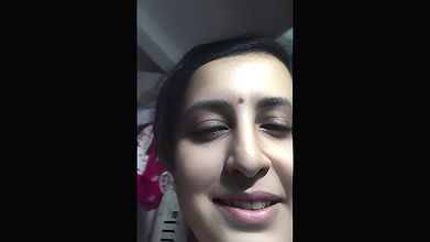 shy bahbhi showing nudes