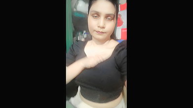 Thick Girl Playing With Her Boobies
