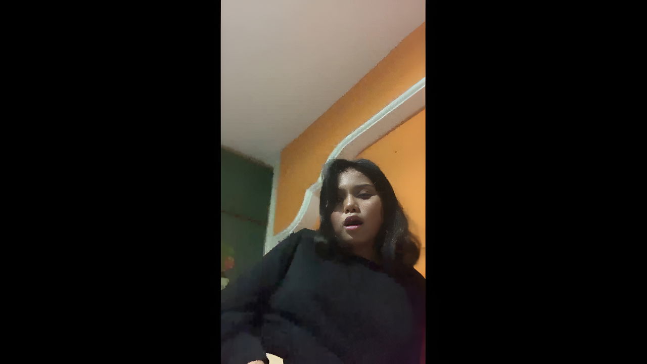 Horny Gf fingering pt2