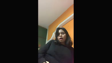 Horny Gf fingering pt2