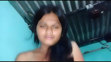 Apni Sexy Gf Ki Chut Ki Darshan Karaya Bf Ne