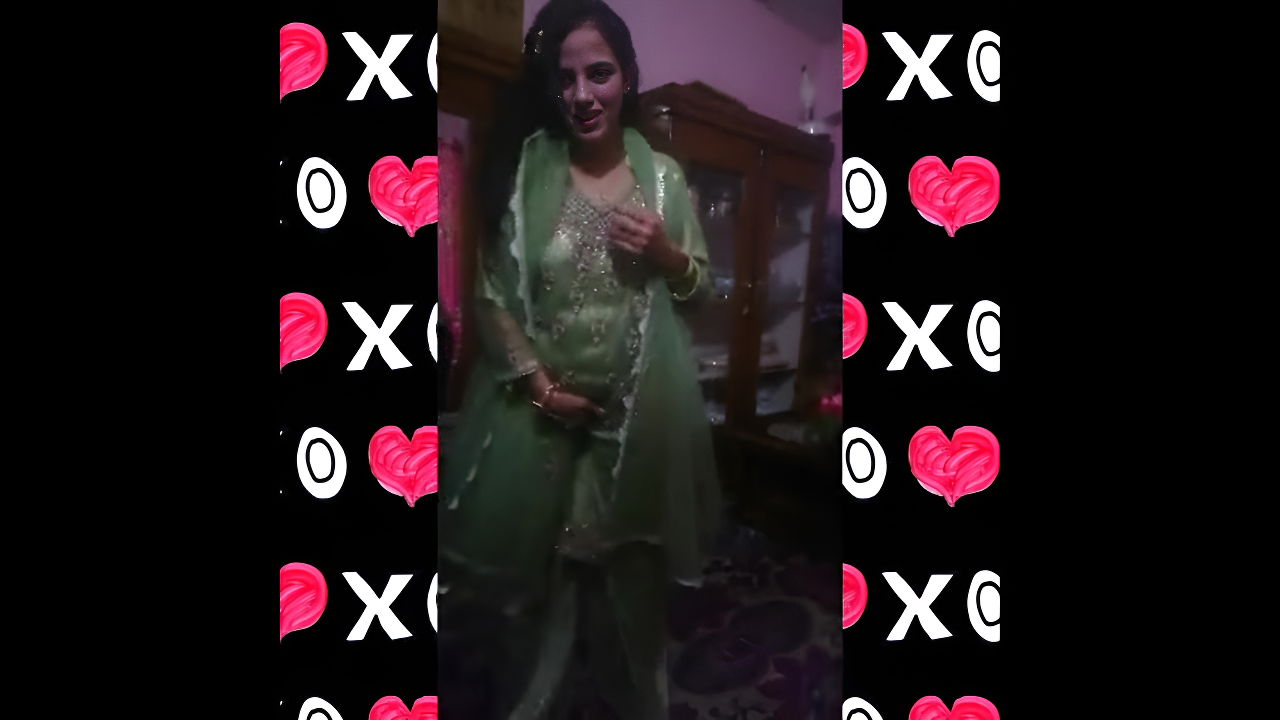 Pakistani New Married Couple Suhagrat