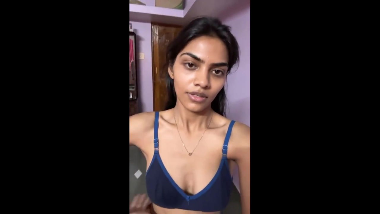 tamil girlfriend with blue bra red panti