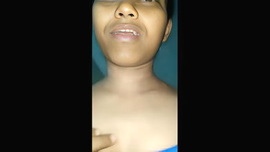 Busty Bengali Girl nude MMS video