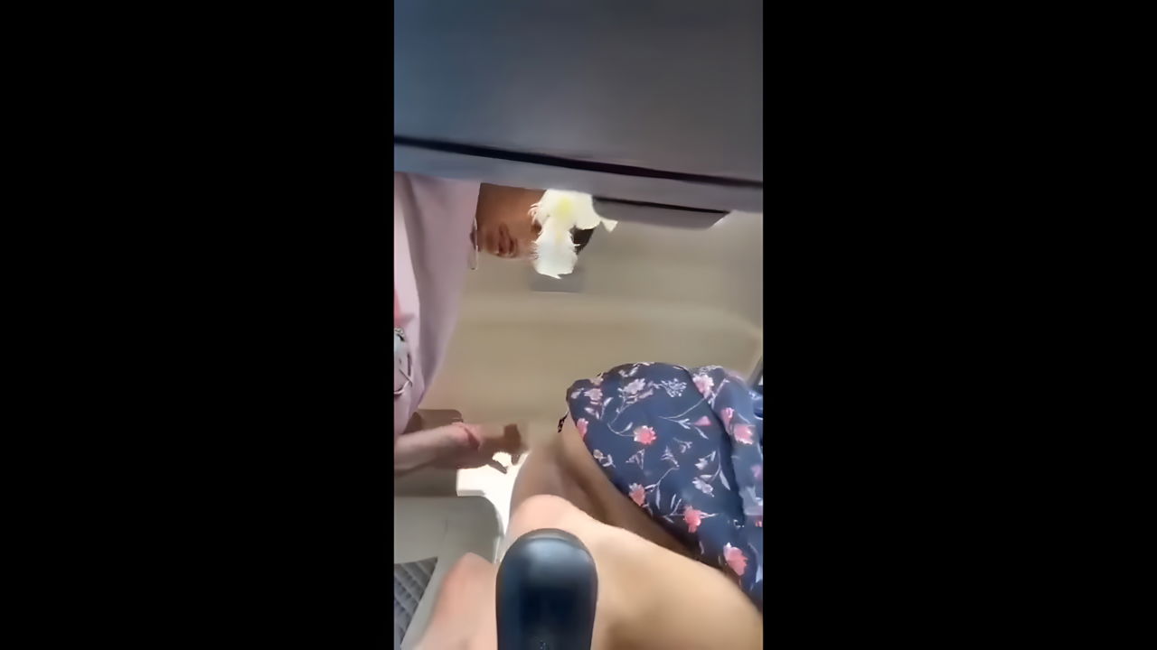 Indian Couple Enjoy Fucking Inside Car