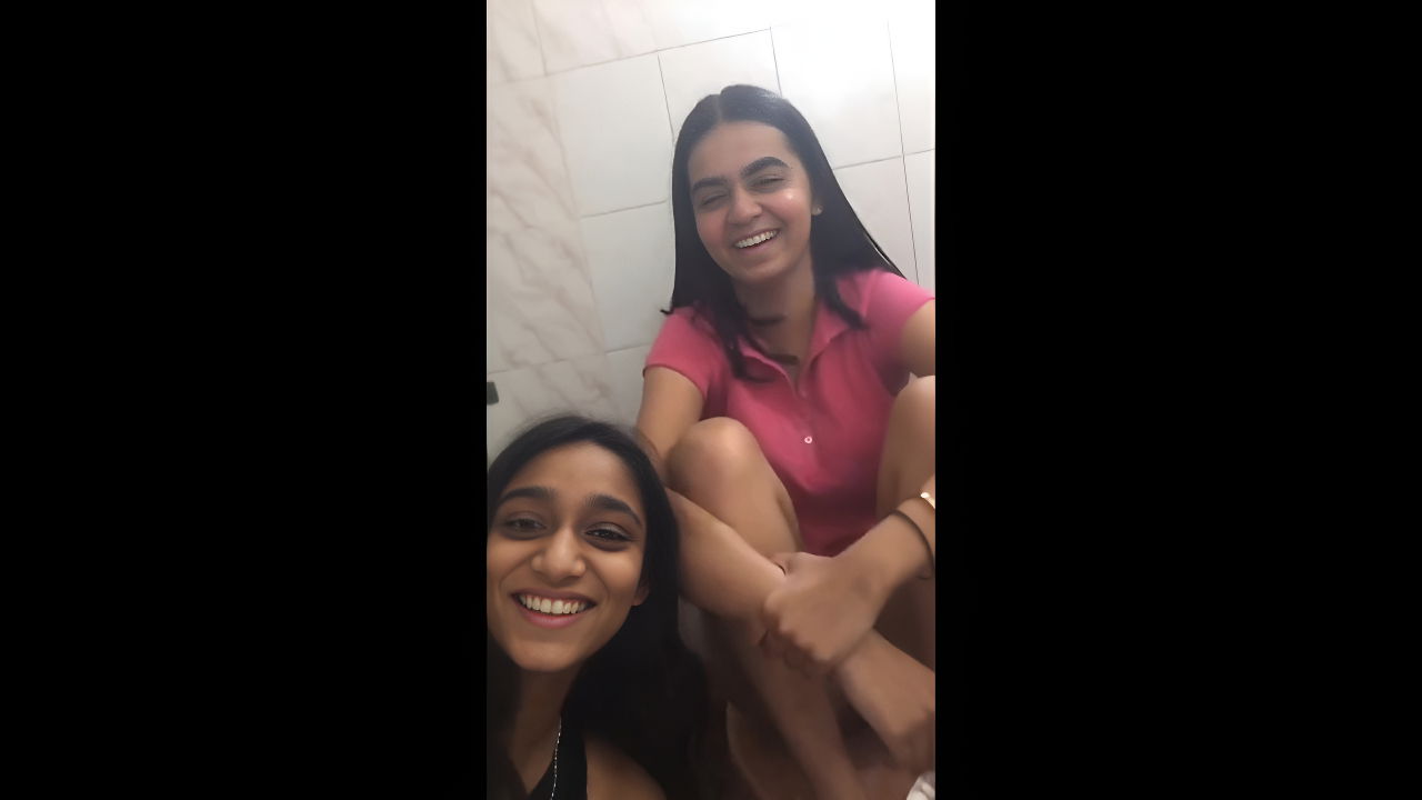 beautiful sexy slim indian babe