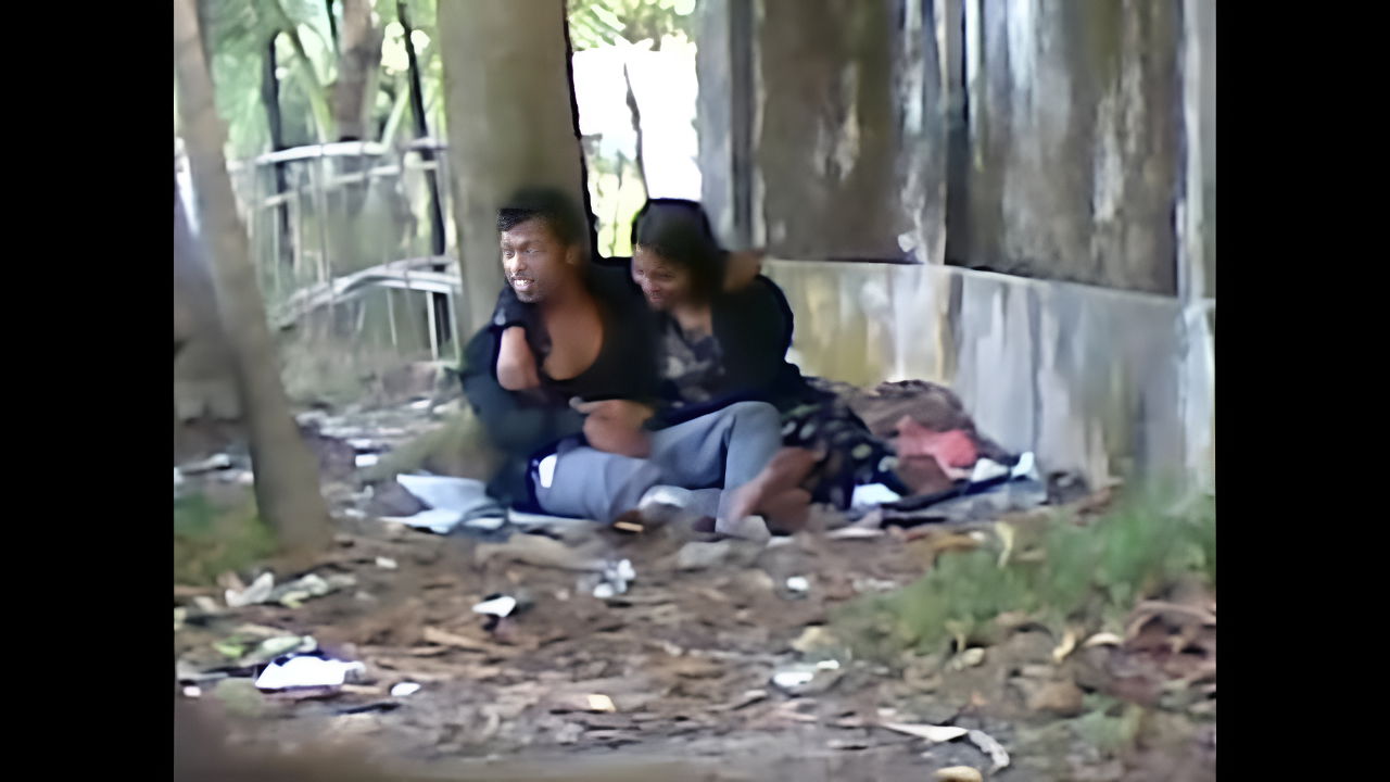 park mein ladki ne lund ki sawari kri