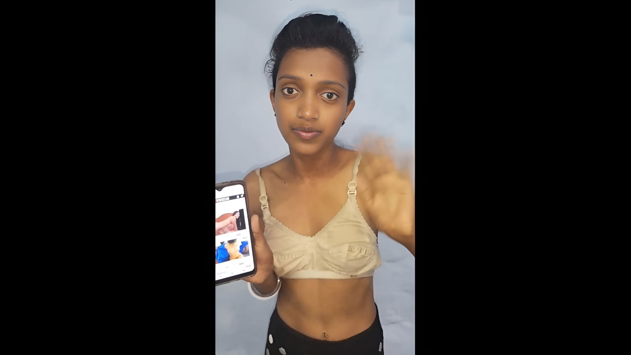 dehati girl boob show