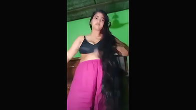 Beautiful Horny Bhabhi Showing Asshole Fingering 1