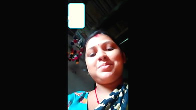 Sexy Bhabhi boob show on video call