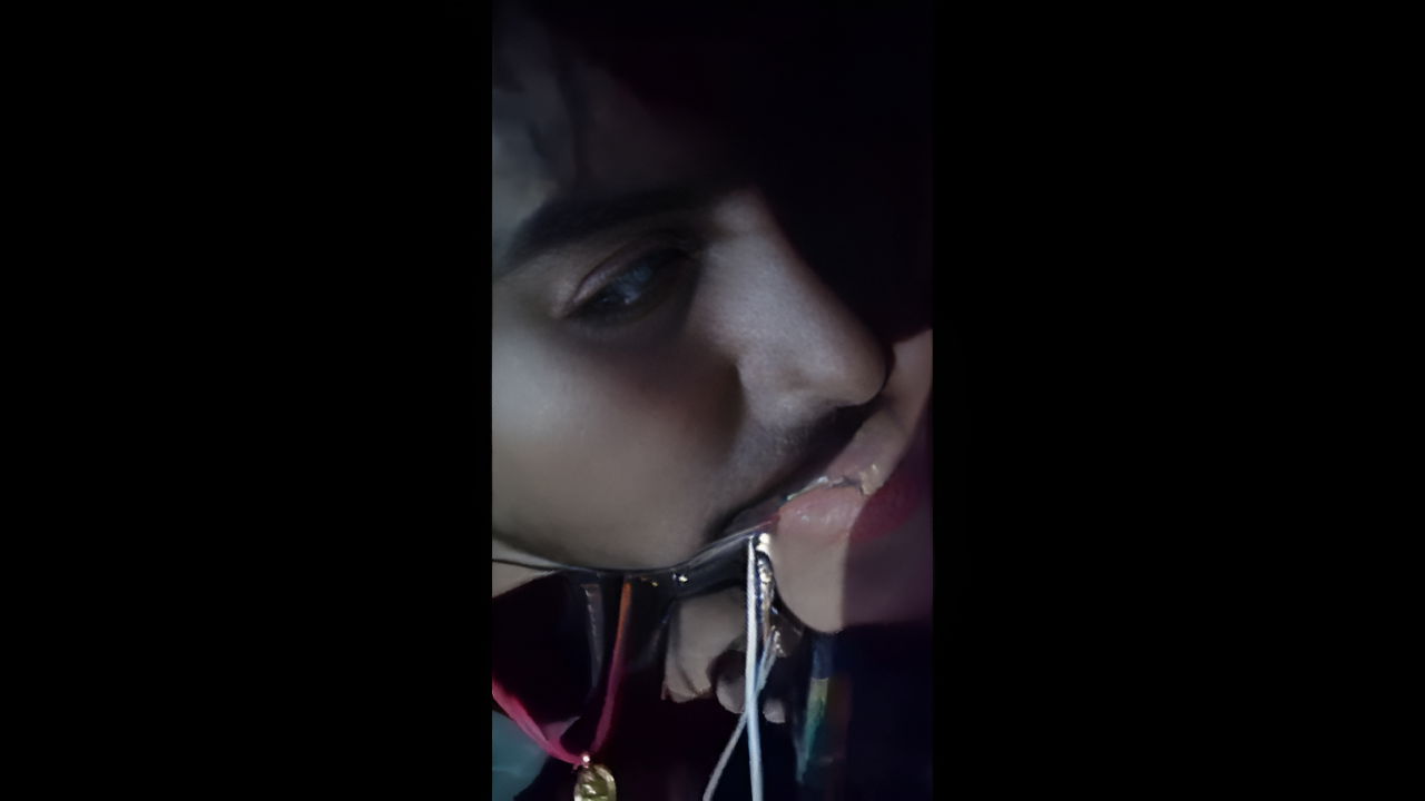 shallwar uthake chuche chusi