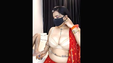 Sexy Aunty Pussy Fingering and Boobs Sucking and Blowjob