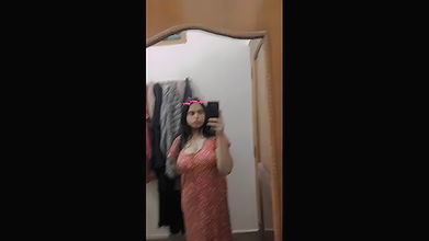 beautiful indian girlfriend show mirror selfie
