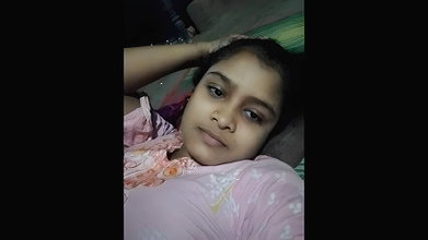 Desi Girl Shows Pussy On Vc