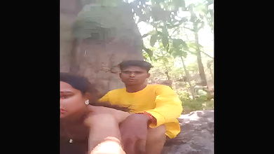 jungli mein lovers ki chudai