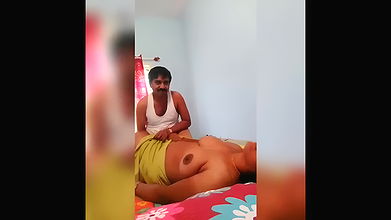 Desi couple nude sex MMS video