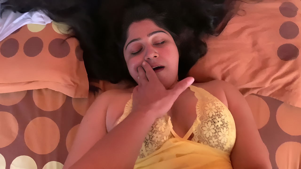 Sexy Maaldaar Saali Ke Uper Chad Kar Uski Chudai Ki