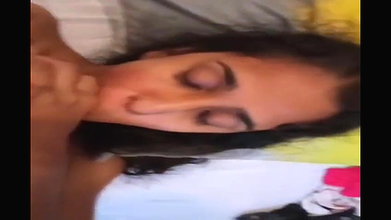 Bagal Ki Ladki Ke Muh Me Land De Kar Chusaya Aur Uske Chuchi Ke Bich Me Land Ragra