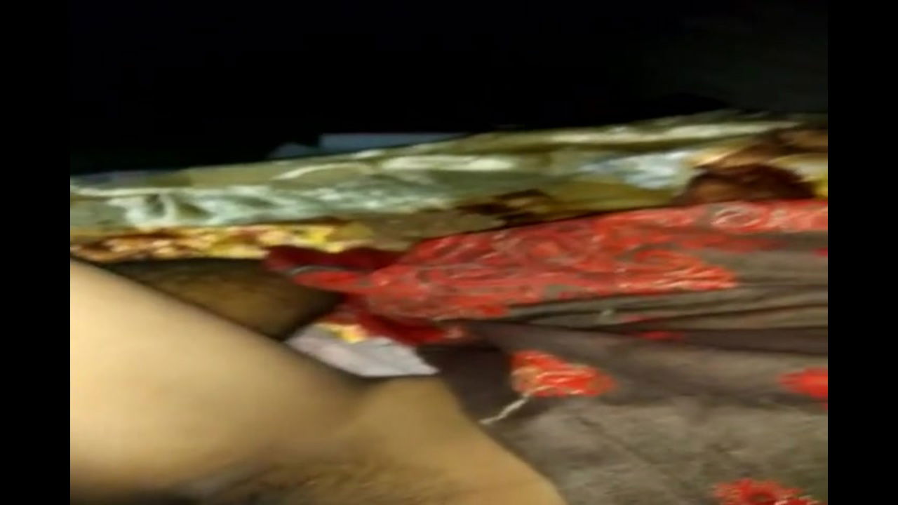 Dehati Bhavi Ke Bur Se Land Sata Kar Bahut Der Tak Ragra Uske Baad Uski Chudai Ki