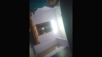 kapde kholte hue boob dikhi