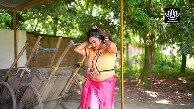 Queen Production Bong Model Ishani In RED