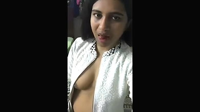 sexy indian milf showing boobs and pussy