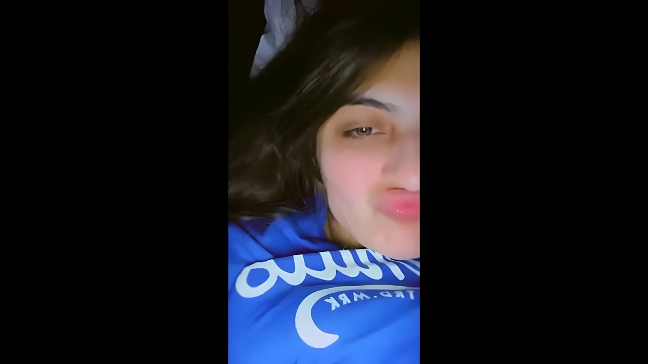 boobs showing wife