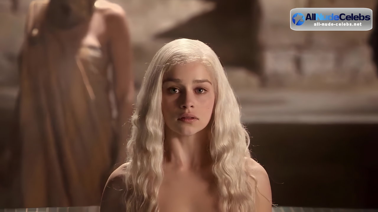 Emilia Clarke Nude Sex Actions And Hot Bikini Collection 2