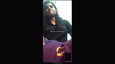 famous mallu girlfriend boobs show on video call